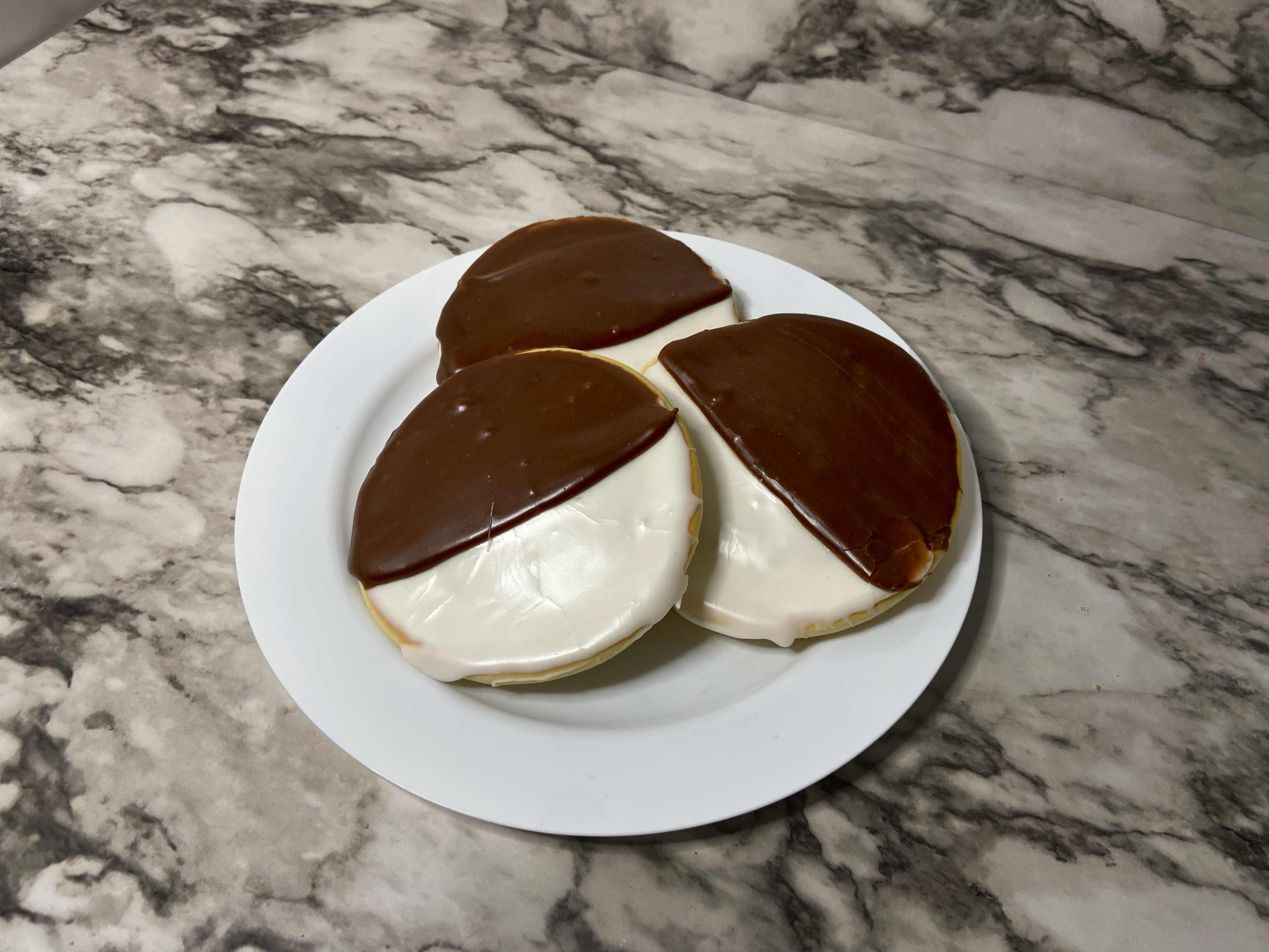 Black N White Cookies